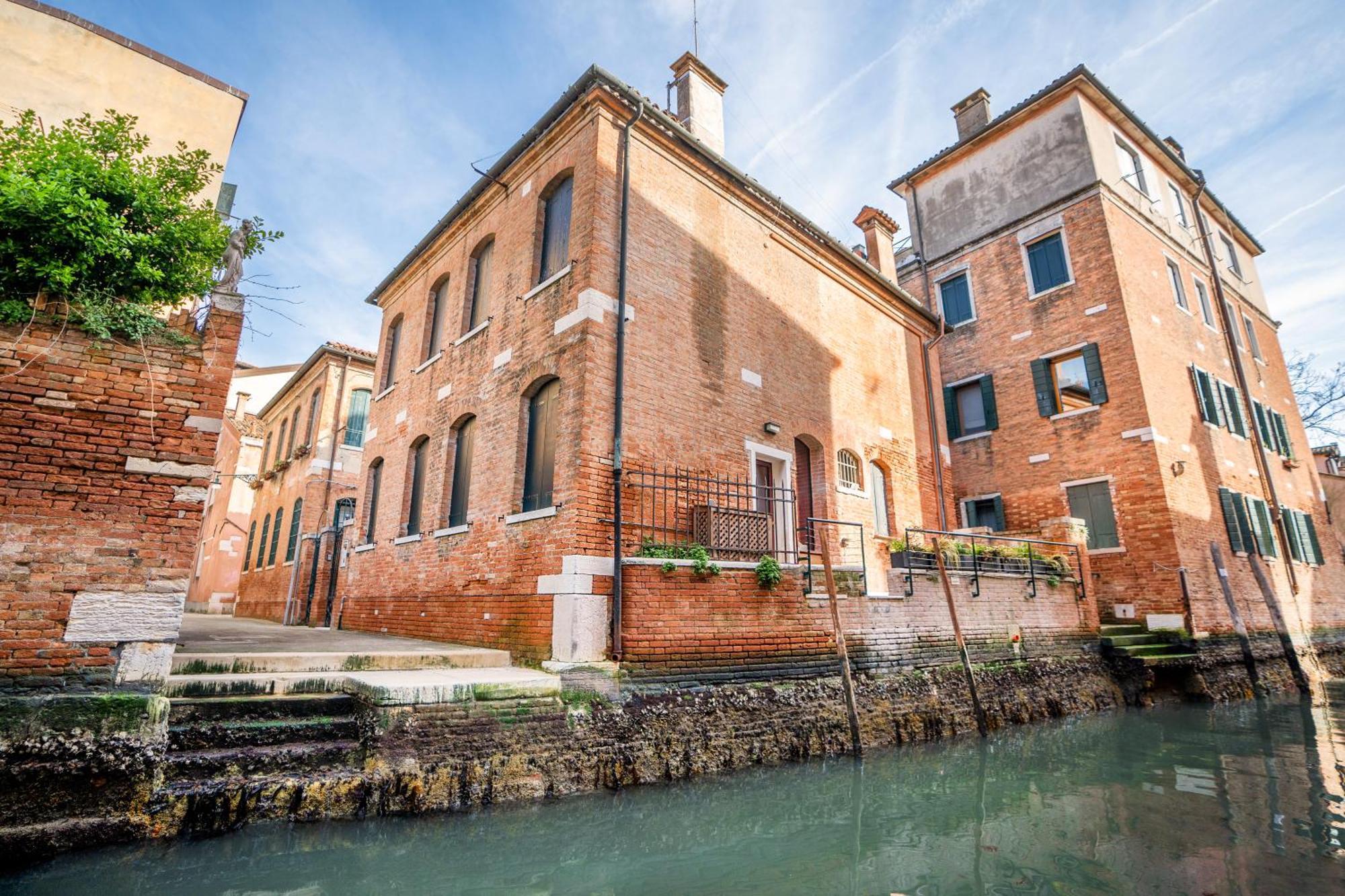 Di Lusso Con Terrazza Sull'acqua Venecia